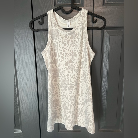 L-24 🍋Lululemon🍋Align Hip-Length Racerback Tank Top Size 4 - Picture 8 of 8